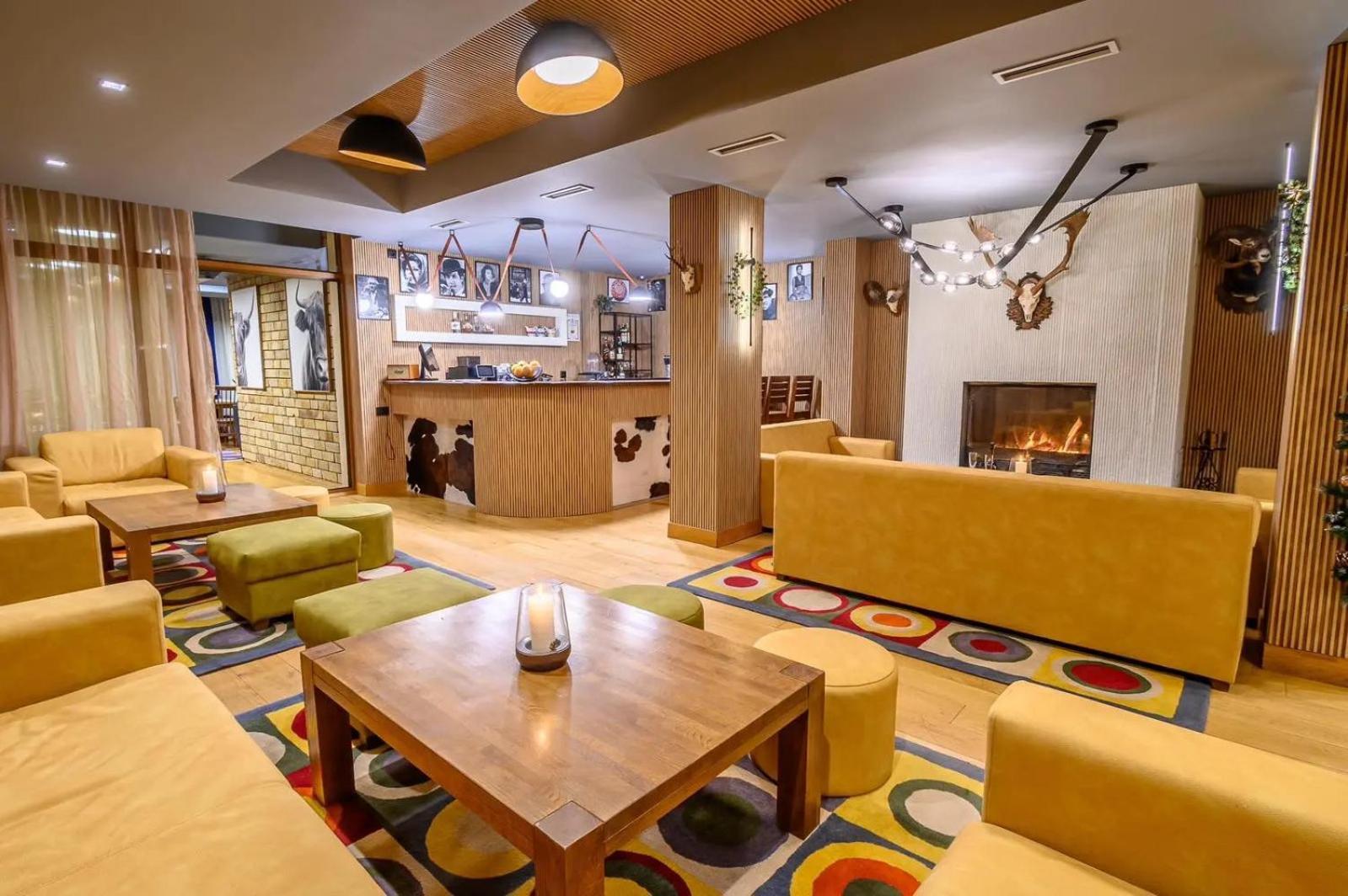 The Lodge Hotel ボロヴェッツ エクステリア 写真