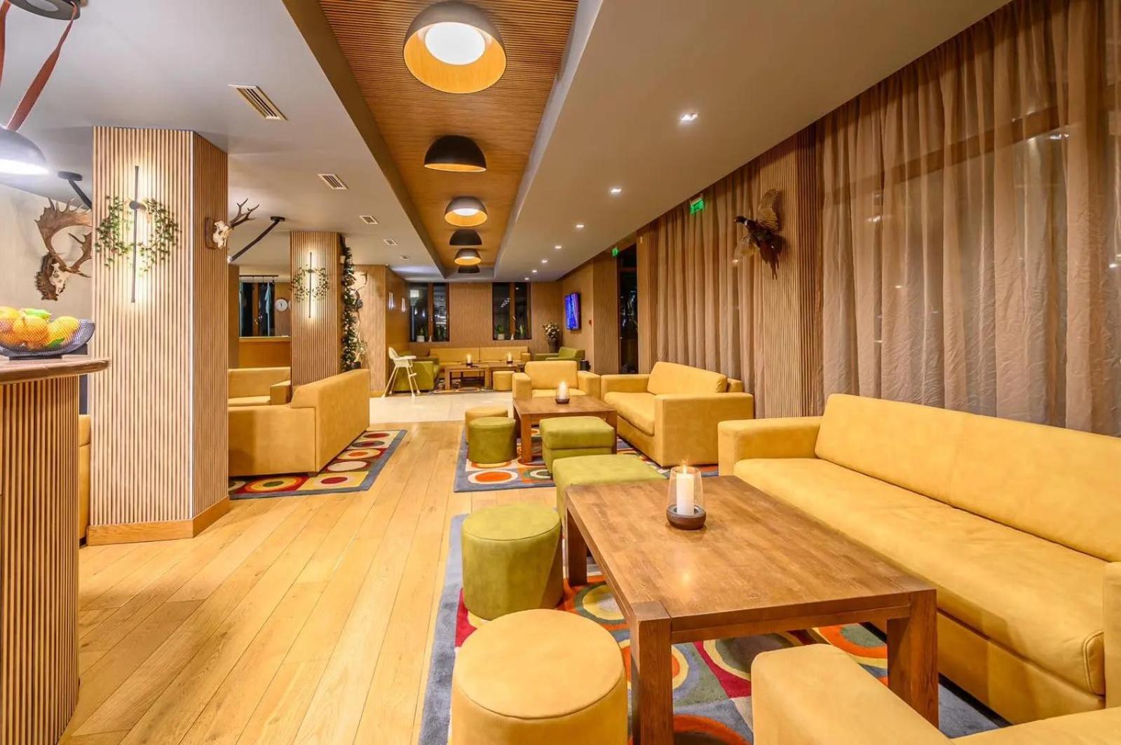The Lodge Hotel ボロヴェッツ エクステリア 写真
