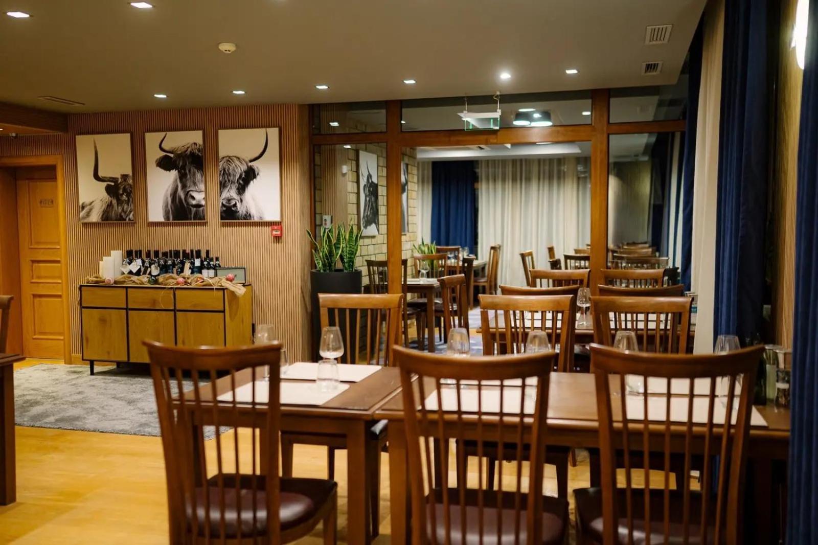 The Lodge Hotel ボロヴェッツ エクステリア 写真